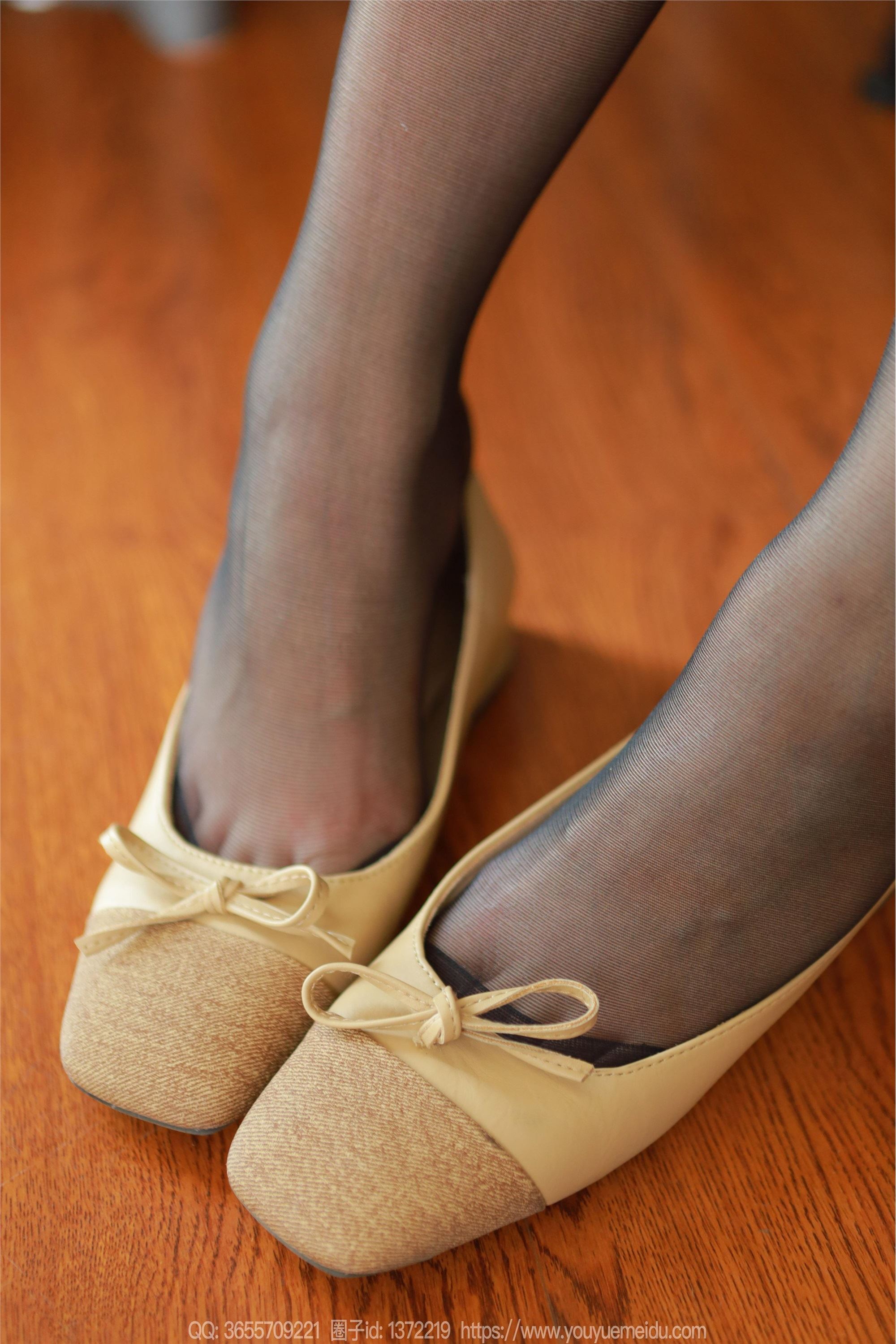 IESS异思趣向  2024.05.01 丝享家 1730 小婕《黑丝短裙（上）》